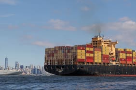 Productos Samsung, Ikea, Ralph Lauren y más: llegan los primeros barcos chinos a EEUU obligados a pagar arancel de 145%