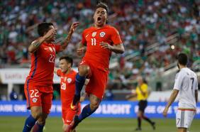 México vuelve a enfrentar a Chile: el rival que le propinó la derrota más dolorosa de su historia