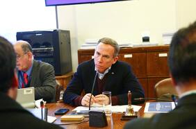 Comisión de Seguridad: oposición impone sus términos en ley de usurpaciones pese a resistencia del gobierno y resignación oficialista