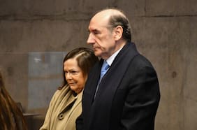 Suprema ratifica absolución del general (R) Fuente-Alba y su esposa en causa por lavado de activos