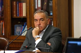 PS lleva al senador Espinoza al Tribunal Supremo del partido tras investigación por presunto caso de violencia intrafamiliar