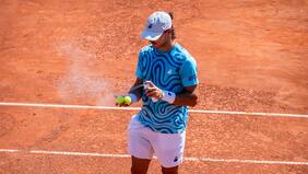 ¡ ¿Le tiró algo a la pelota?! Tenista argentino hizo inesperada actuación en el Challenger de Santiago