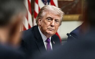 Trump afirma que EE.UU. “aniquiló por completo” los objetivos militares en la isla de Jark, centro del imperio petrolero iraní