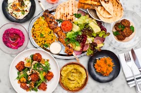 Buen Bocado Shawarma: Sabor en la vereda