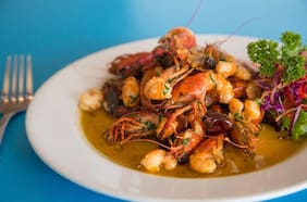 Marisquería El Mañío: una terraza con todo el sabor de la caleta