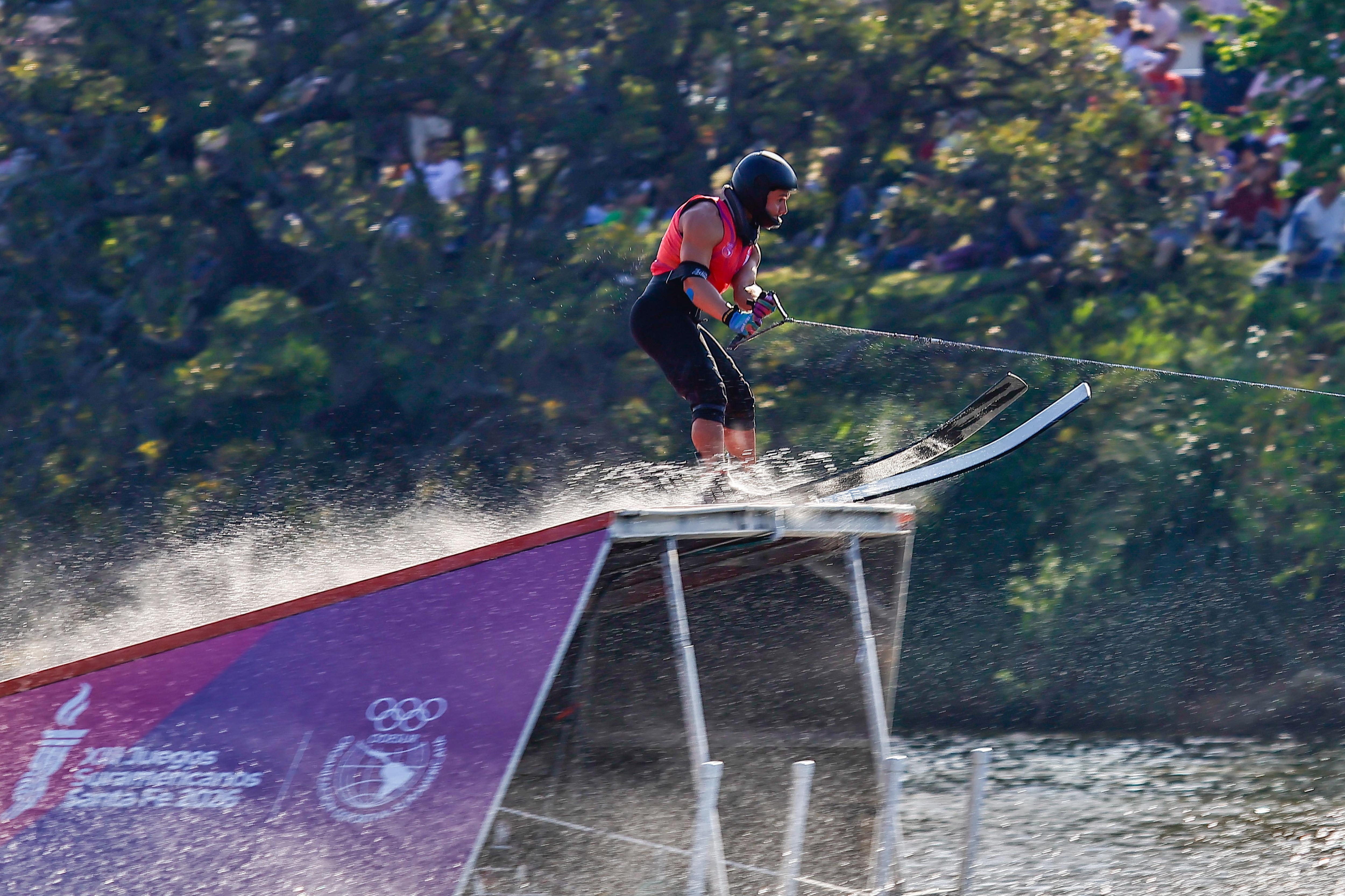 Martín Labra se anota con un triunfo en esquí náutico: Team Chile alcanza las 23 medallas de oro en los Juegos Odesur
