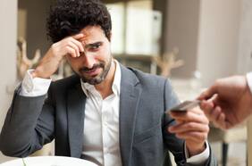 El secreto para calcular cuánto dinero gastar en ocio (sin pasarte de la cuenta), según una asesora financiera