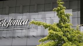 El adiós de Telefónica y la llegada de Millicom a Chile: crónica de una venta anunciada