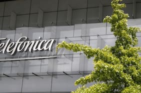 El adiós de Telefónica y la llegada de Millicom a Chile: crónica de una venta anunciada