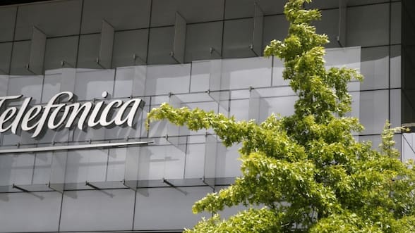 El adiós de Telefónica y la llegada de Millicom, a Chile: crónica de una venta anunciada