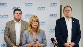 Futuros ministros de Energía y Vivienda acuerdan mesas permanentes de trabajo con la Asociación Chilena de Municipalidades