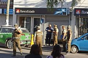 Usaron armas de guerra y hay 10 detenidos: qué se sabe del robo a un banco en Putaendo donde un carabinero fue herido
