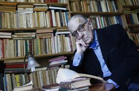 Armando Uribe, el regreso del versificador