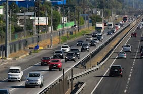 Autoridades hacen llamado a la precaución ante masiva salida de vehículos de la RM por Fiestas Patrias
