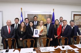 Ministerio de la Mujer recibe propuestas de la UDI para Sala Cuna Universal: ejecutivo ingresará indicación antes del 15 de junio