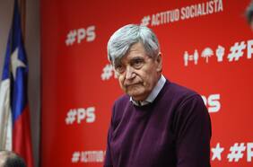 Escalona y posición del PS en parlamentarias: “Somos un pilar insustituible, así es como nos sentamos en esta negociación”