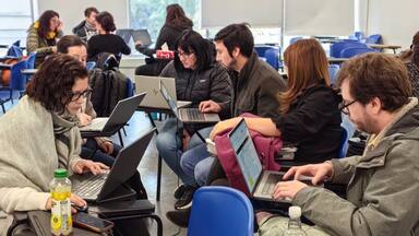 USS especializa a académicos para conectar la formación de profesionales con los desafíos territoriales