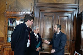 Schalper se reúne con ministro Grau y pide considerar en ley de Presupuestos 2026 exención de contribuciones