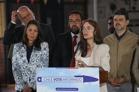 Vallejo responde a dichos de Kast a dos días del balotaje: “Eso es una falta de respeto para el país”