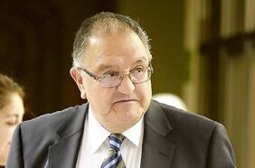 Huenchumilla (DC) propone “fiscal nacional de transición” cuya continuidad se decida en el marco del proceso constituyente