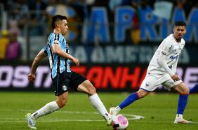 Y no fue llamado por Gareca: revisa el nuevo gol de Alexander Aravena quien se destapa en Gremio de Brasil