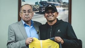 Chupete se coloca el buzo: Humberto Suazo es confirmado como el nuevo técnico de San Luis