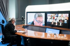 Kast lidera cita de monitoreo del sistema frontal junto a ministros, subsecretarios y delegados