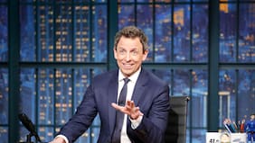 Trump exige a NBC que despida al presentador Seth Meyers por bromear sobre sus vínculos con Epstein