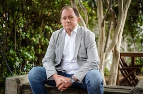 “Estado indolente, burocrático e incompetente”: qué ha dicho Iván Poduje respecto a reconstrucción y campamentos