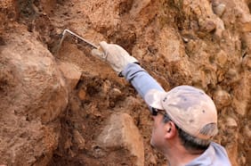 La historia de cómo un géologo alemán descubrió la Falla San Ramón