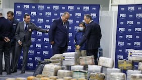 En investigación reservada: incautan 829 kilos de droga y detienen a tres sujetos en Estación Central y Pudahuel