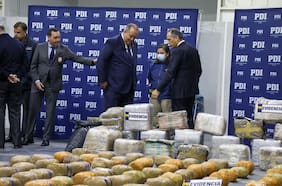 En investigación reservada: incautan 829 kilos de droga y detienen a tres sujetos en Estación Central y Pudahuel