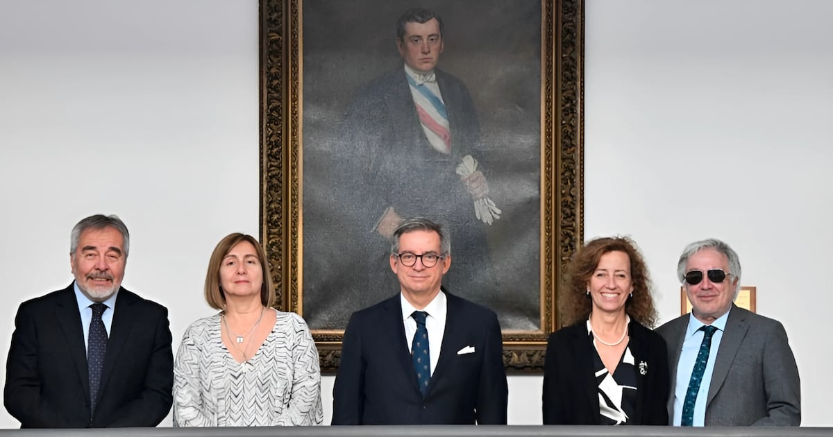 Viaje de Prado a Viena instala incertidumbre en el Tricel: presidirá ministro que no quiso sacar a Jadue de la papeleta