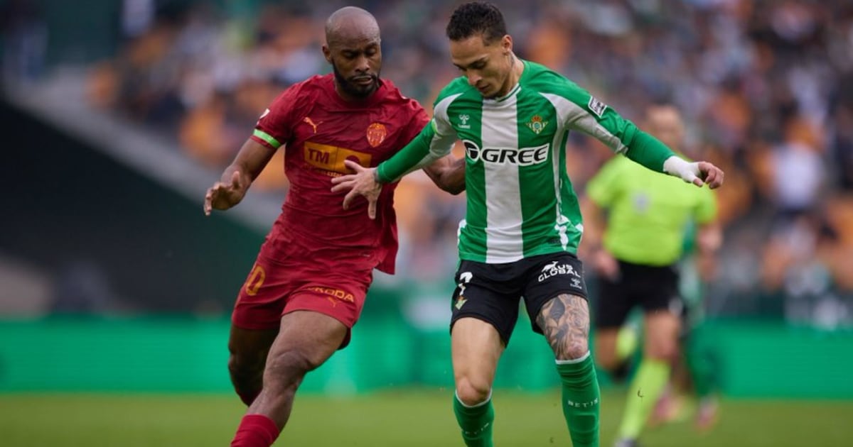 Un triunfo revitalizador en LaLiga: el Betis de Manuel Pellegrini logra una agónica remontada ante el Valencia