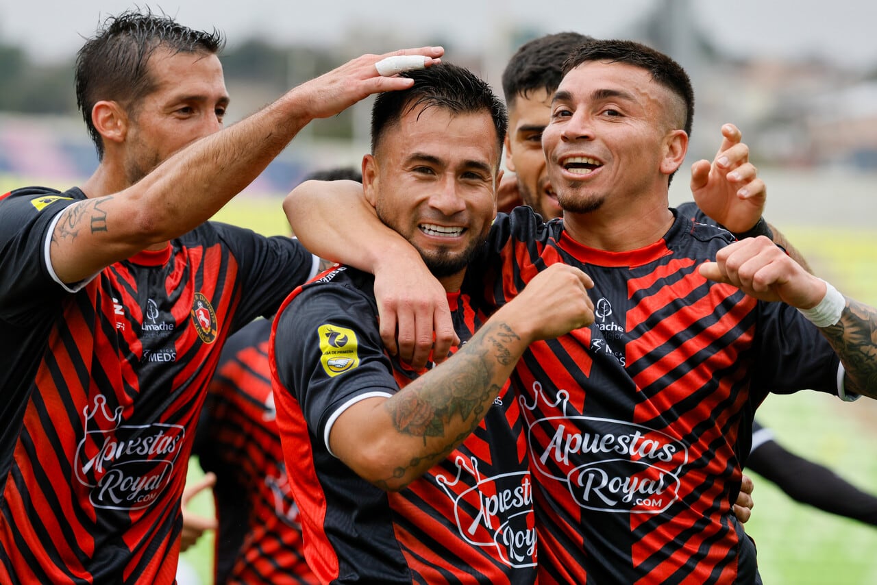 Jean Meneses y Daniel Castro han sido los goleadores de Limache en el comienzo de la temporada.