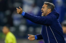 Técnico de Cruzeiro valora el punto conseguido ante la UC y las emprende contra el arbitraje