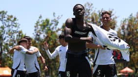 El potente mensaje de Manley Clerveaux tras su polémico castigo en Colo Colo: “Hablan y no saben ni una mier… de mí”