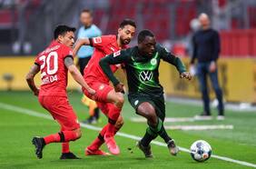 El Wolfsburgo aterriza de golpe al Bayer Leverkusen con goleada