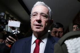 Álvaro Uribe y las protestas en Colombia: “Nadie le está diciendo a la policía que dispare a matar”