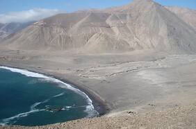 Decretan alerta roja en por aumento de caudal en quebrada de Camiña