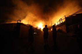 Registros muestran cómo se combaten los incendios forestales en Ñuble y Biobío con cámaras térmicas