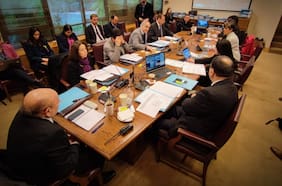 Comisión de Salud del Senado a la espera de que gobierno ingrese en “las próximas horas” solicitud de prórroga a la Suprema para cumplimiento de fallo contra las isapres