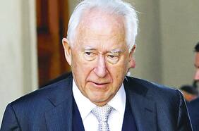 ¿Qué pasa con Paulmann? Empresario es internado en Clínica Las Condes y Cencosud espera que esté “pronto de vuelta”