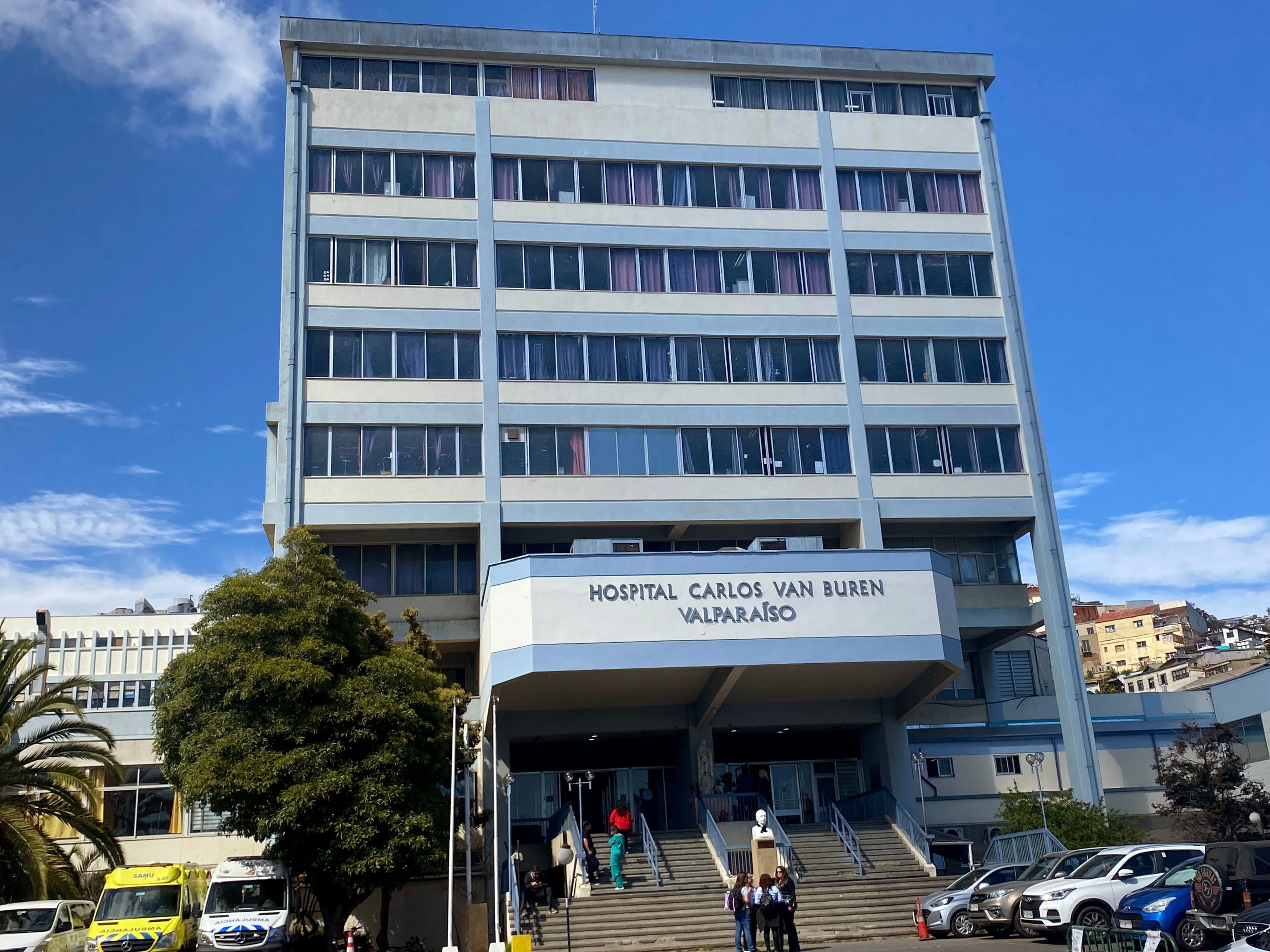 "Bochorno" y "lamentable": comisión de Salud del Senado reagenda sesión en Hospital Carlos Van Buren por problemas técnicos