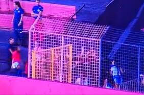 Solo podían ingresar mujeres y niños: enfrentamientos en las gradas se roban las miradas en partido del ascenso brasileño