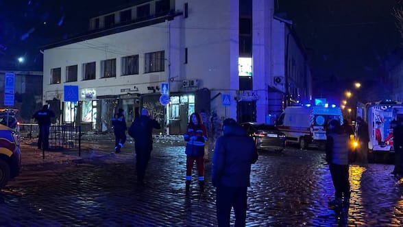 Una funcionaria policial muerta y otros 15 heridos tras ataque terrorista en la ciudad ucraniana de Lviv