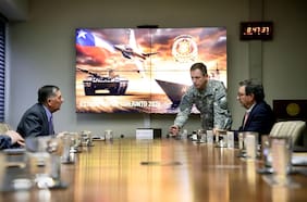 Ministros del Interior y Defensa sostienen reunión de coordinación estratégica en el Estado Mayor Conjunto