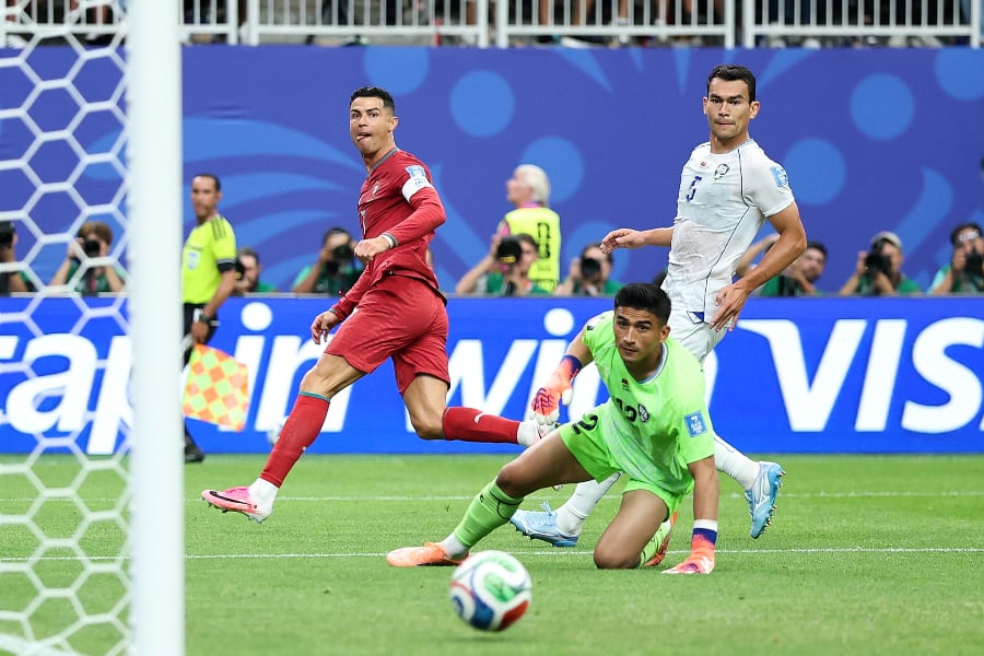Apareció Cristiano: Portugal golea a Uzbekistán con un doblete de CR7 que hace historia en los Mundiales