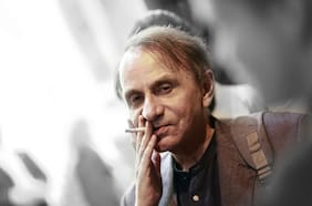 Los estertores de Michel Houellebecq: poesía, música y (otra vez) polémica