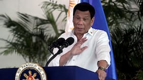 El Tribunal Penal Internacional confirma todos los cargos contra el expresidente filipino Rodrigo Duterte y lo envía a juicio